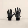 Black sports gloves are breathable, anti-slip, thickened and warm, suitable for both men and women Application Scenario